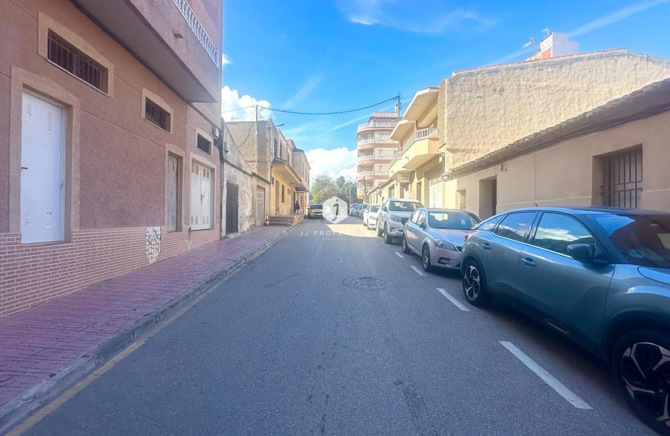 Aus zweiter Hand - Wohnung -
Torrevieja - La Mata