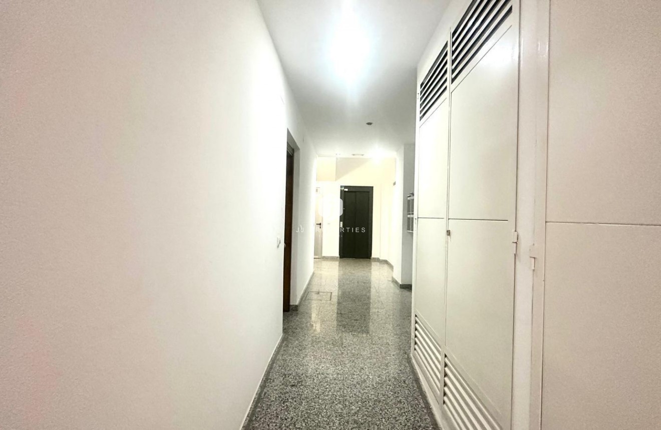 Aus zweiter Hand - Wohnung -
Torrevieja - La Mata