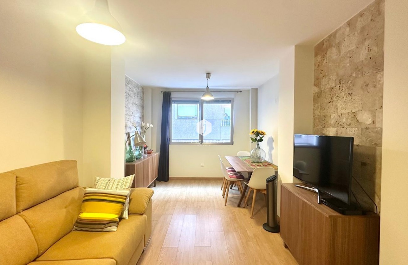 Aus zweiter Hand - Wohnung -
Torrevieja - La Mata