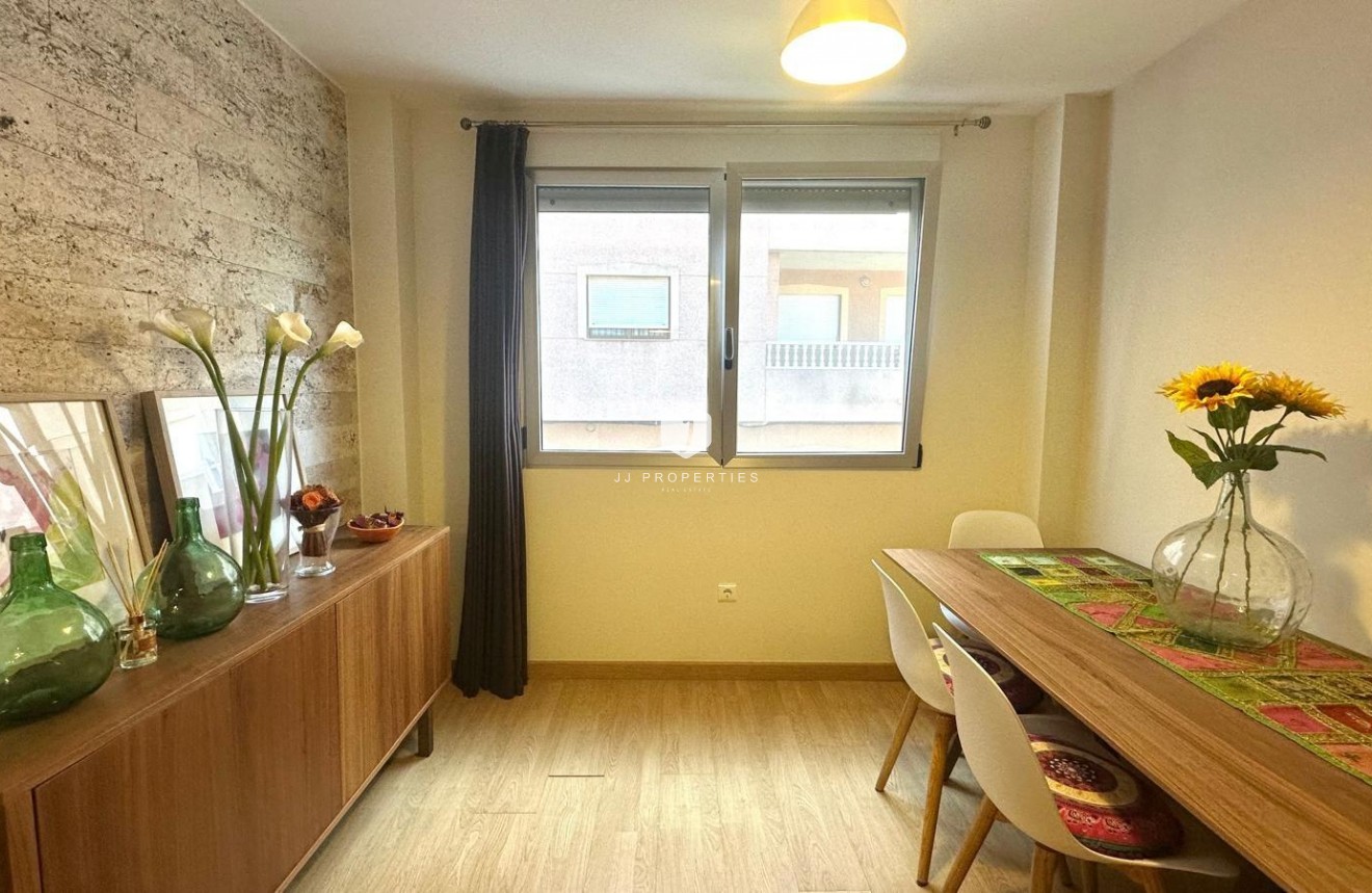 Aus zweiter Hand - Wohnung -
Torrevieja - La Mata