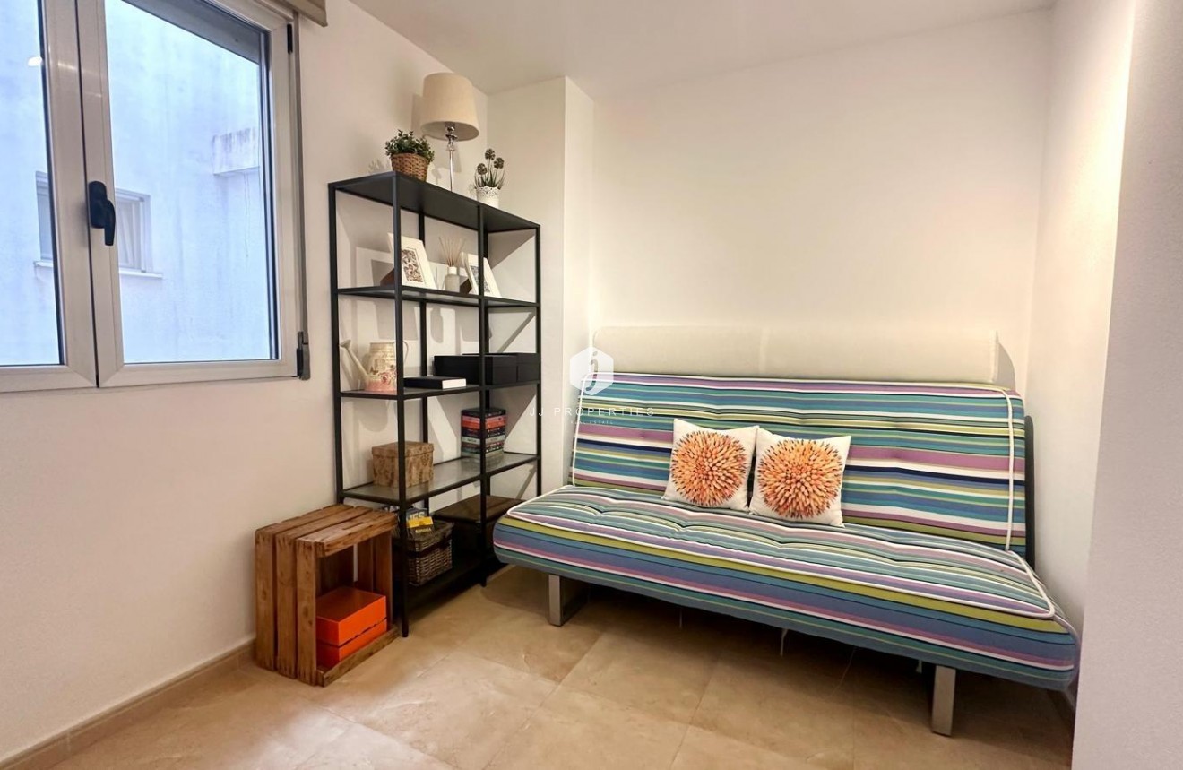 Aus zweiter Hand - Wohnung -
Torrevieja - La Mata