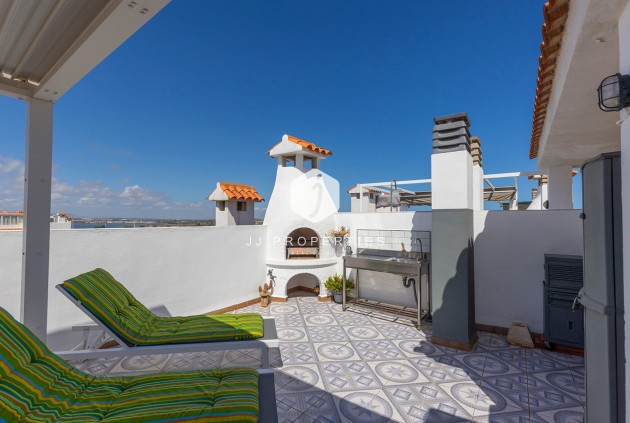 Resale - Apartment / flat -
La Mata - Costa Blanca