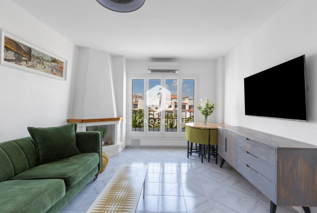 Resale - Apartment / flat -
La Mata - Costa Blanca