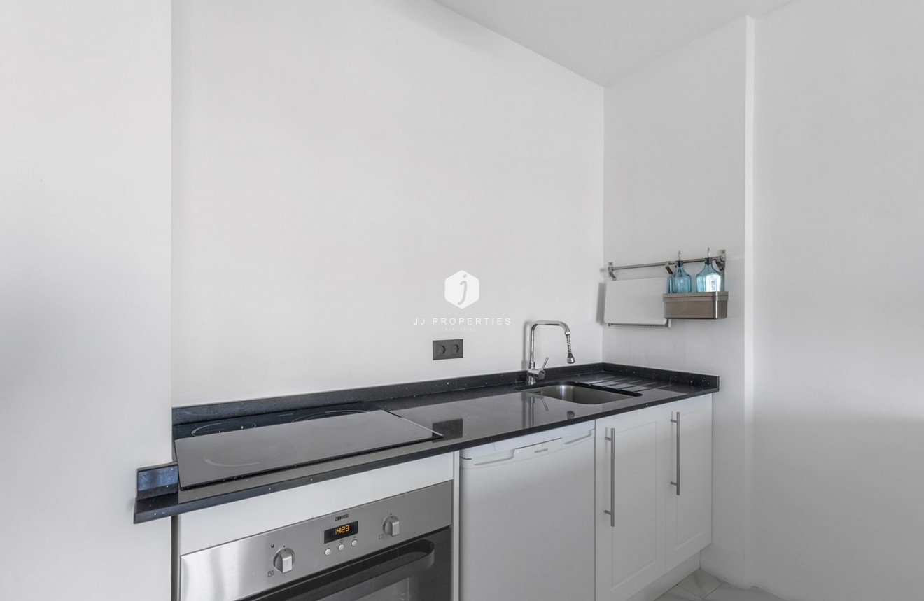 Resale - Apartment / flat -
La Mata - Costa Blanca