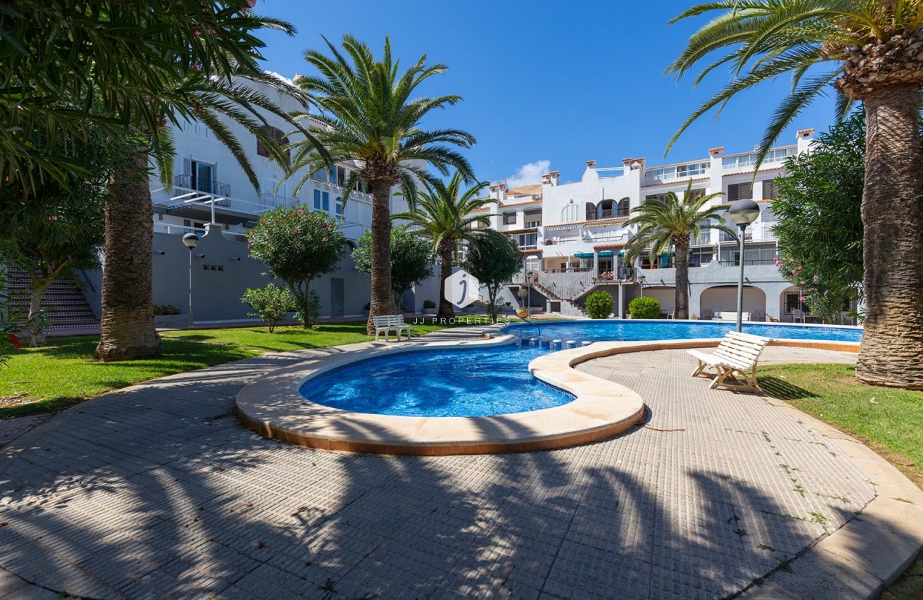 Resale - Apartment / flat -
La Mata - Costa Blanca