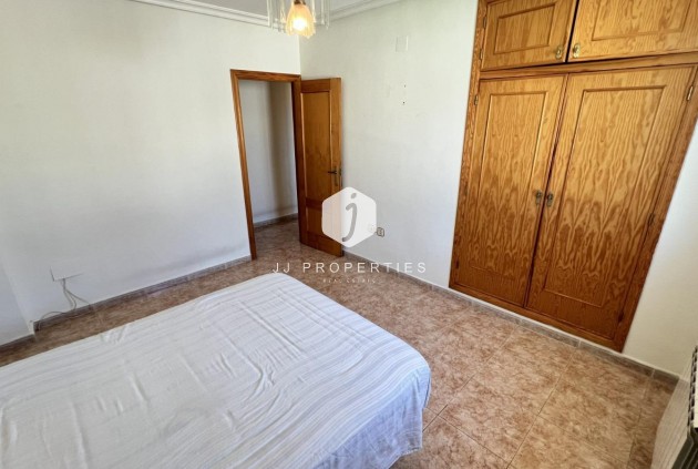 Aus zweiter Hand - Villa -
Torrevieja - aguas nuevas