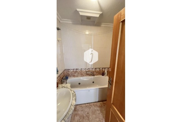 Aus zweiter Hand - Villa -
Torrevieja - aguas nuevas