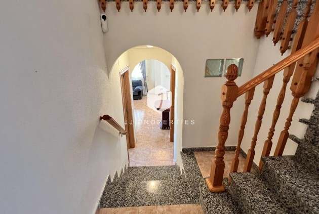 Aus zweiter Hand - Villa -
Torrevieja - aguas nuevas