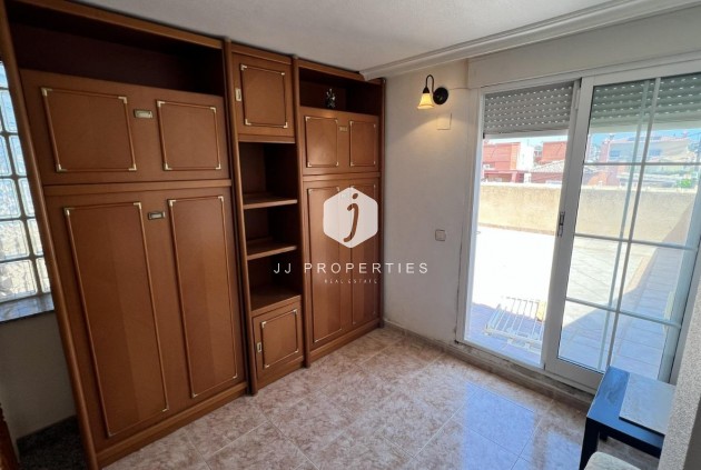 Aus zweiter Hand - Villa -
Torrevieja - aguas nuevas