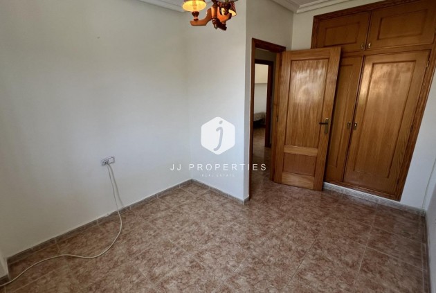 Aus zweiter Hand - Villa -
Torrevieja - aguas nuevas