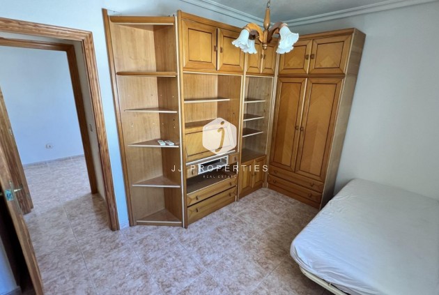 Aus zweiter Hand - Villa -
Torrevieja - aguas nuevas