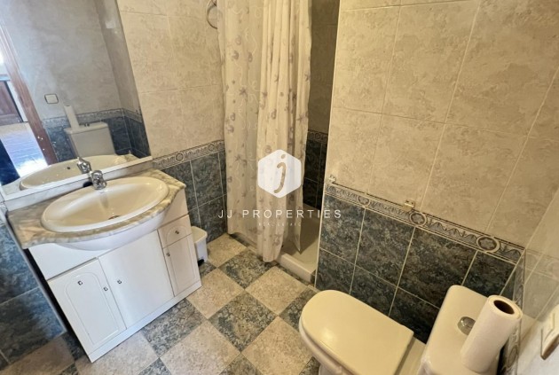 Aus zweiter Hand - Villa -
Torrevieja - aguas nuevas