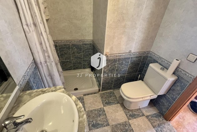Aus zweiter Hand - Villa -
Torrevieja - aguas nuevas
