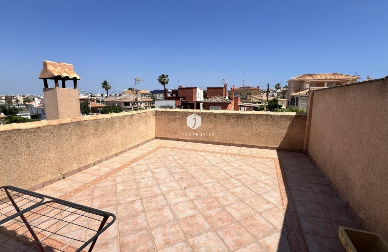 Aus zweiter Hand - Villa -
Torrevieja - aguas nuevas