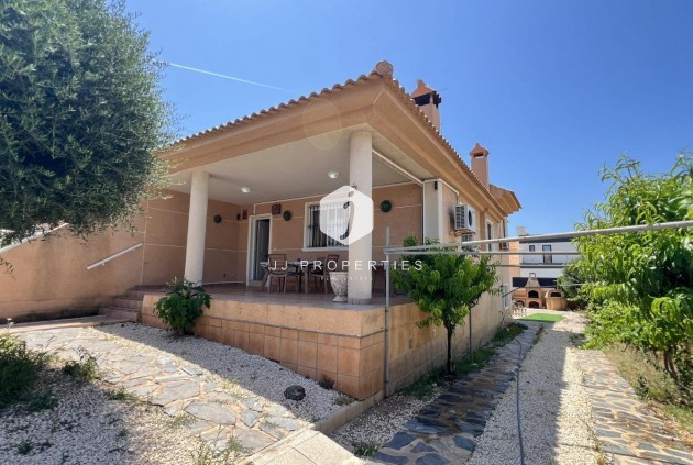 Aus zweiter Hand - Villa -
Torrevieja - aguas nuevas