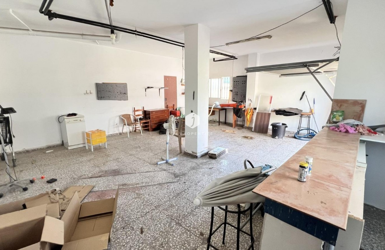 Aus zweiter Hand - Villa -
Torrevieja - aguas nuevas