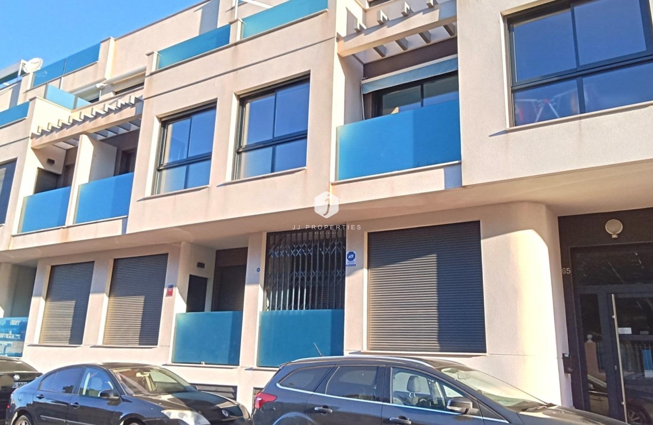 Tweedehands - Appartement / flat -
Torrevieja - Estacion de autobuses