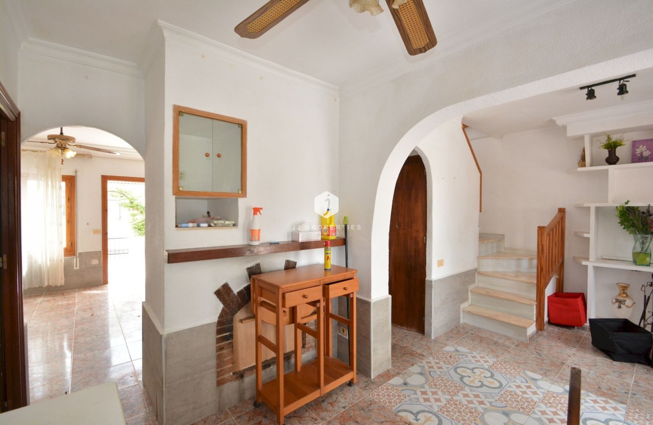 D'occasion - Chalet -
Torrevieja - Costa Blanca