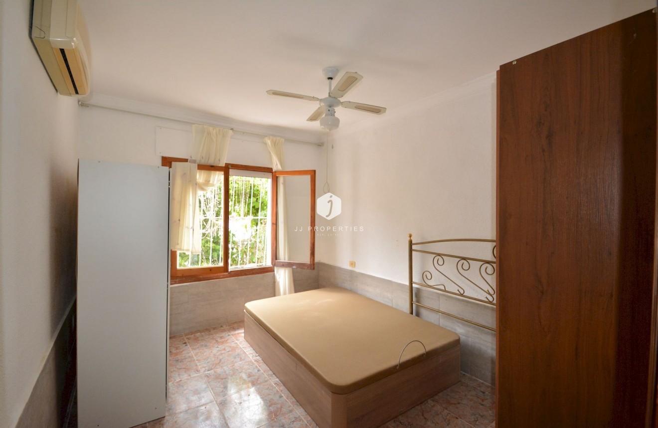 D'occasion - Chalet -
Torrevieja - Costa Blanca