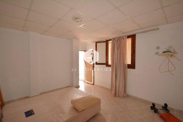 D'occasion - Chalet -
Torrevieja - Costa Blanca