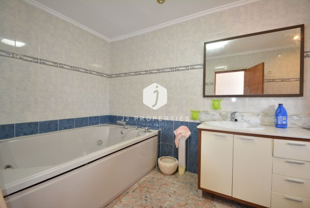 D'occasion - Chalet -
Torrevieja - Costa Blanca