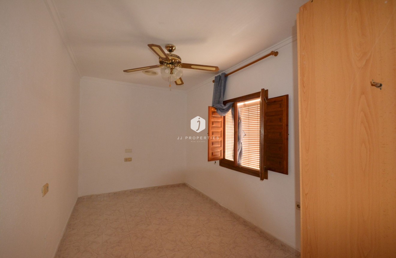 D'occasion - Chalet -
Torrevieja - Costa Blanca
