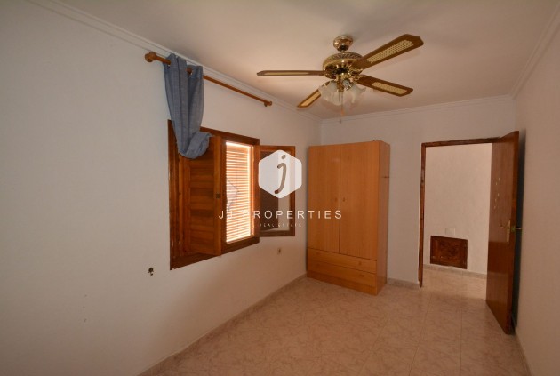 D'occasion - Chalet -
Torrevieja - Costa Blanca