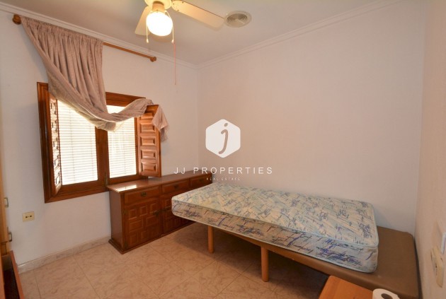 D'occasion - Chalet -
Torrevieja - Costa Blanca