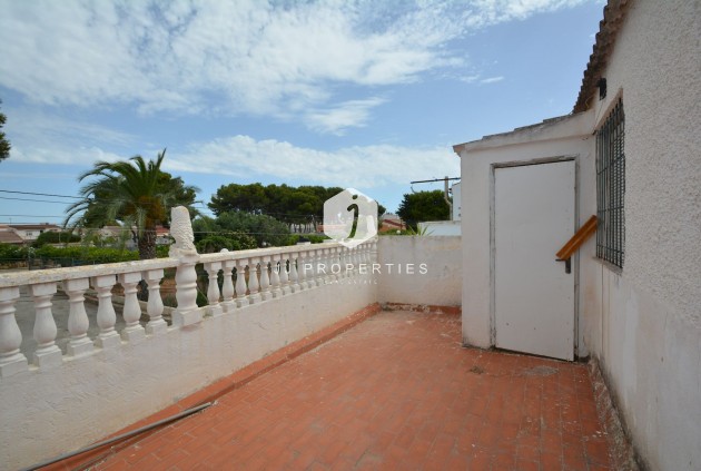 D'occasion - Chalet -
Torrevieja - Costa Blanca