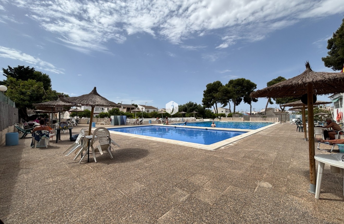 D'occasion - Chalet -
Torrevieja - Costa Blanca