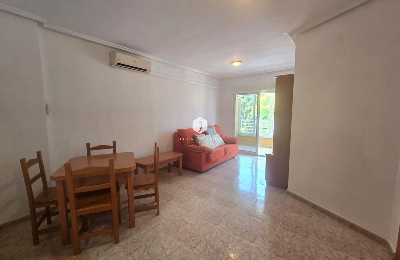 Aus zweiter Hand - Wohnung -
Torrevieja - Habaneras