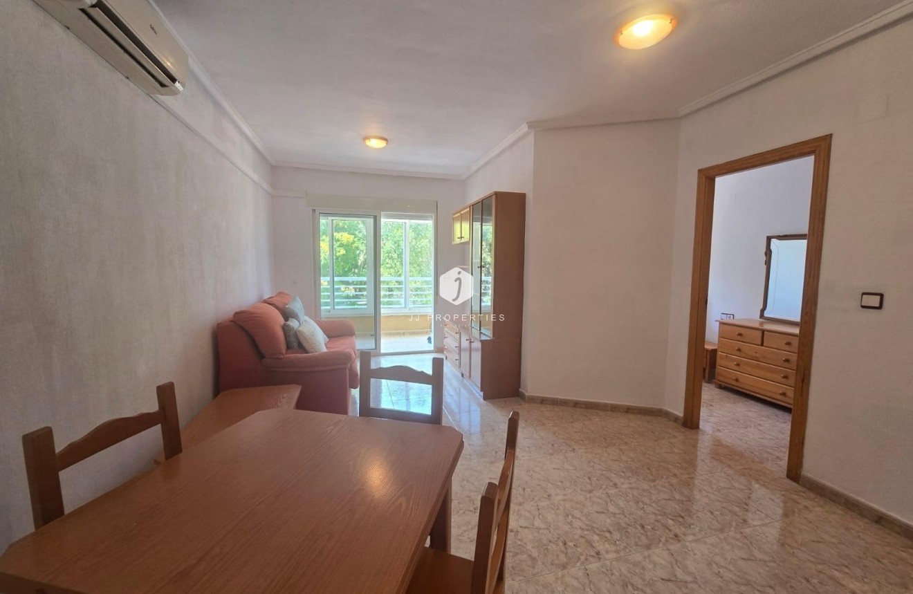Aus zweiter Hand - Wohnung -
Torrevieja - Habaneras