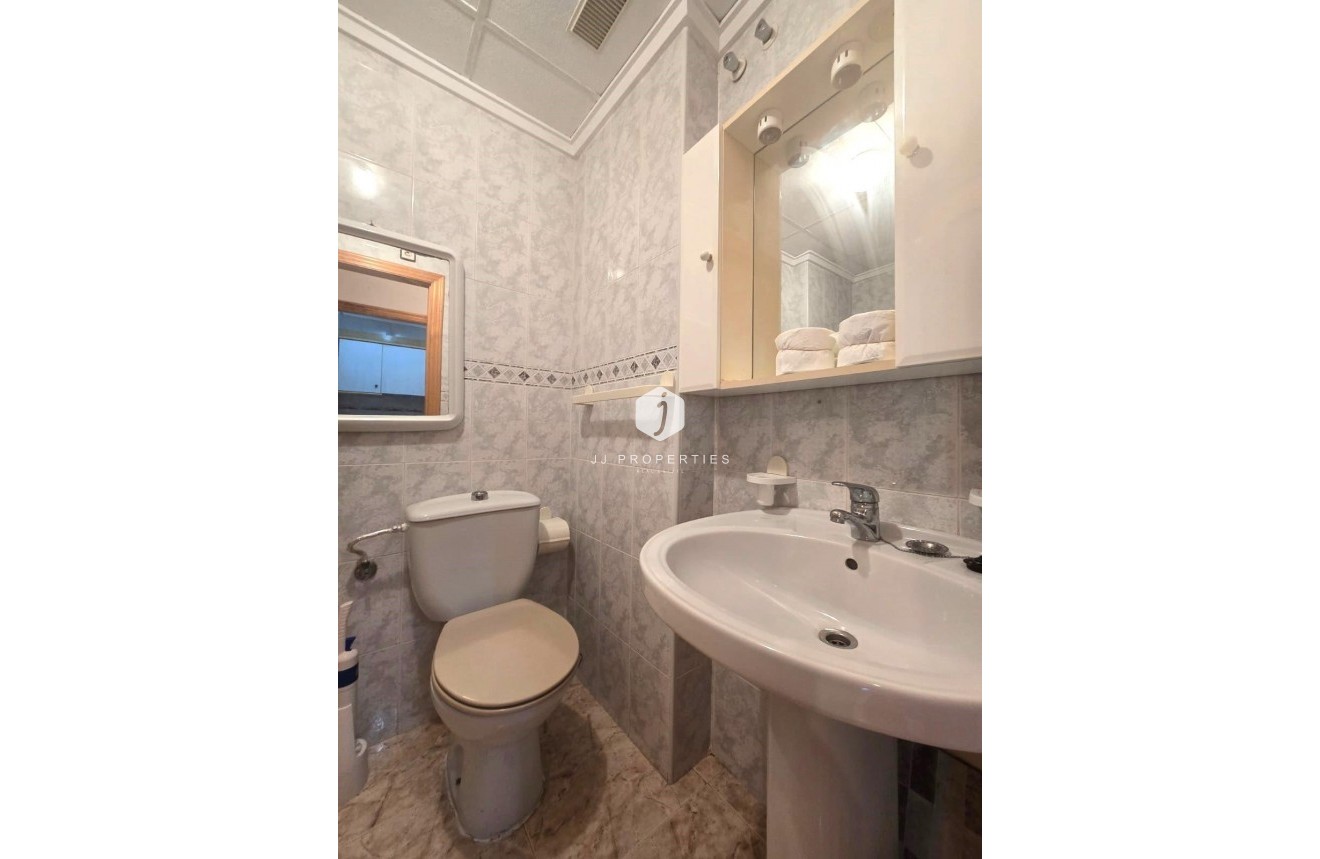 Aus zweiter Hand - Wohnung -
Torrevieja - Habaneras