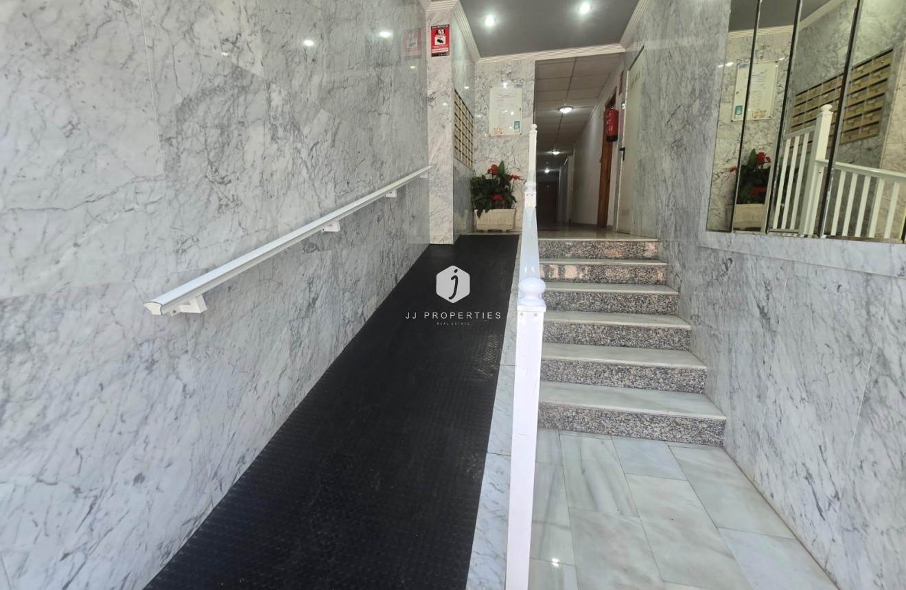 Aus zweiter Hand - Wohnung -
Torrevieja - Habaneras
