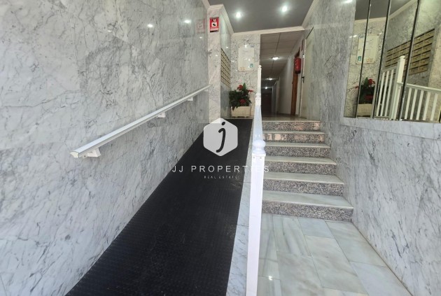 Aus zweiter Hand - Wohnung -
Torrevieja - Habaneras