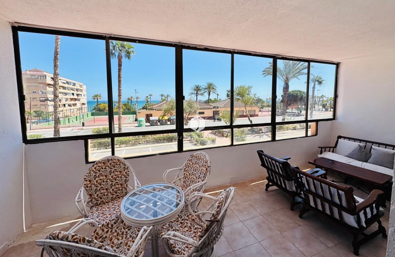 Resale - Apartment / flat -
Torrevieja - Cabo cervera