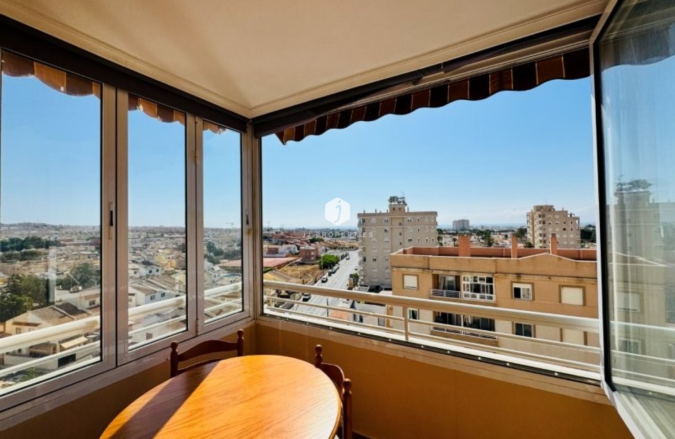 Resale - Apartment / flat -
Torrevieja - Costa Blanca