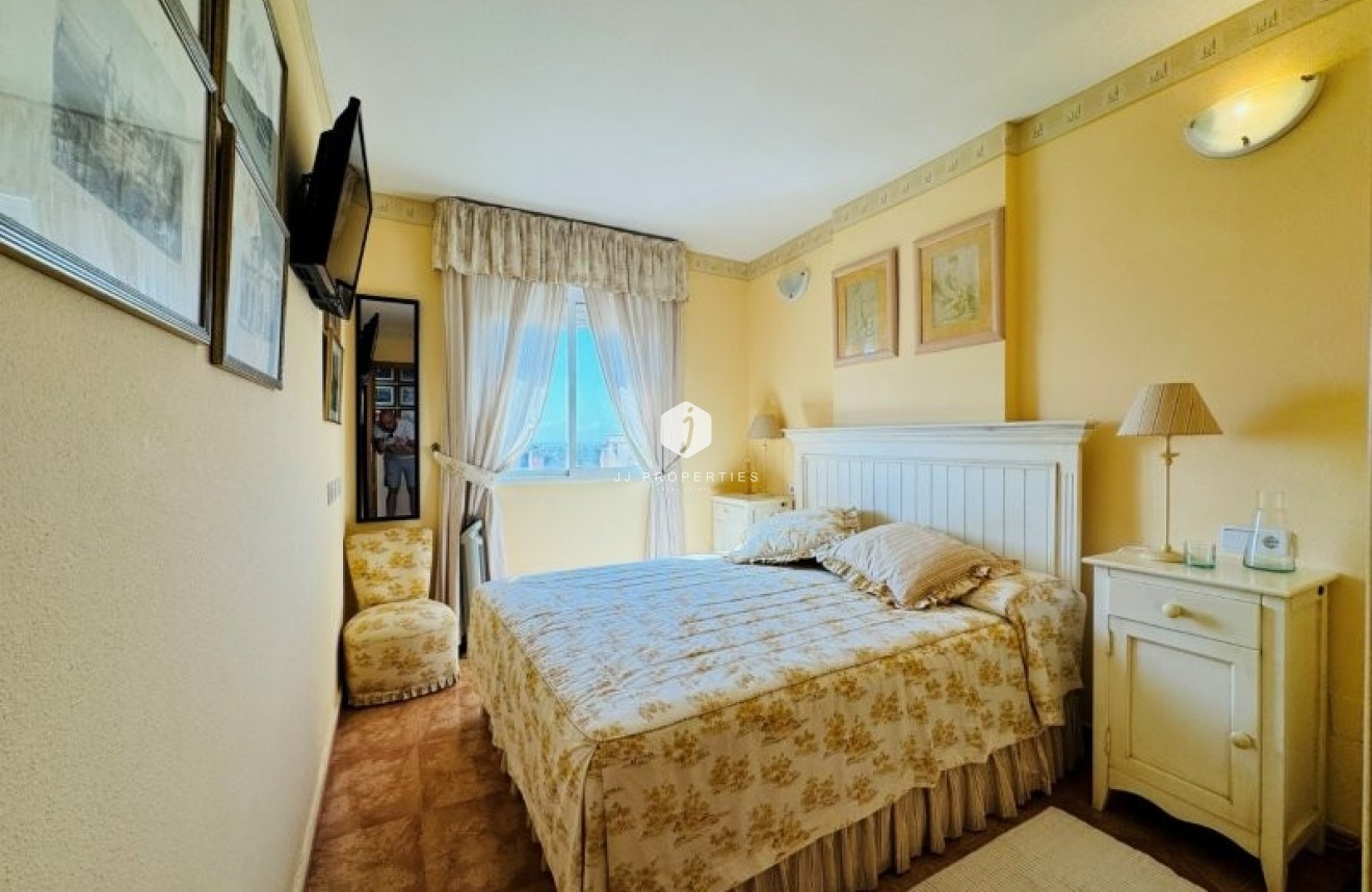 Resale - Apartment / flat -
Torrevieja - Costa Blanca