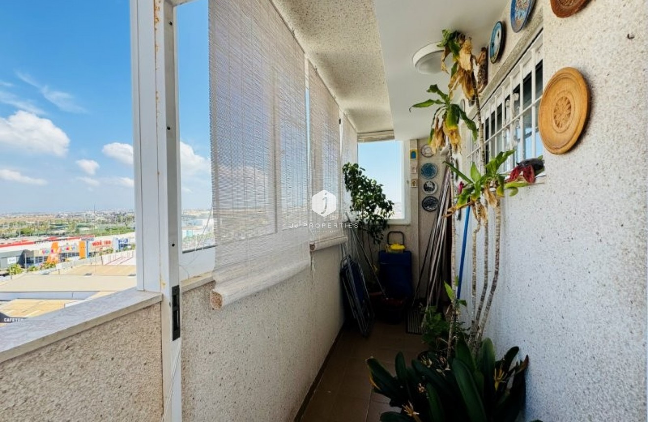 Resale - Apartment / flat -
Torrevieja - Costa Blanca
