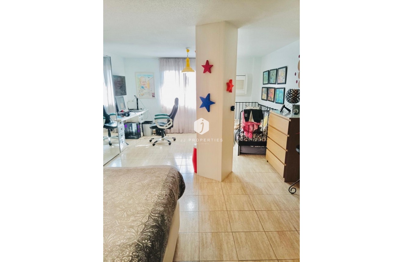 Resale - Duplex -
Torrevieja - Acequion