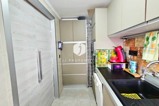 Tweedehands - Appartement / flat -
Torrevieja - Playa de los Naufragos