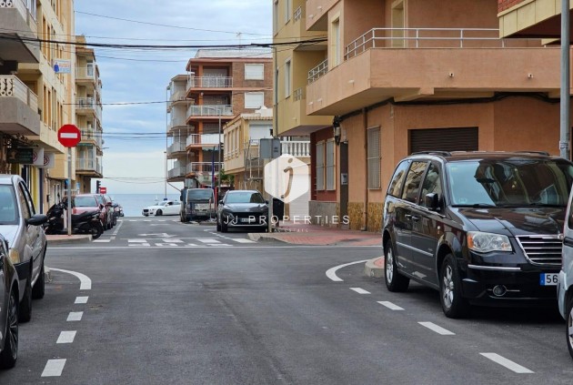 Tweedehands - Appartement / flat -
Torrevieja - Playa de los Naufragos