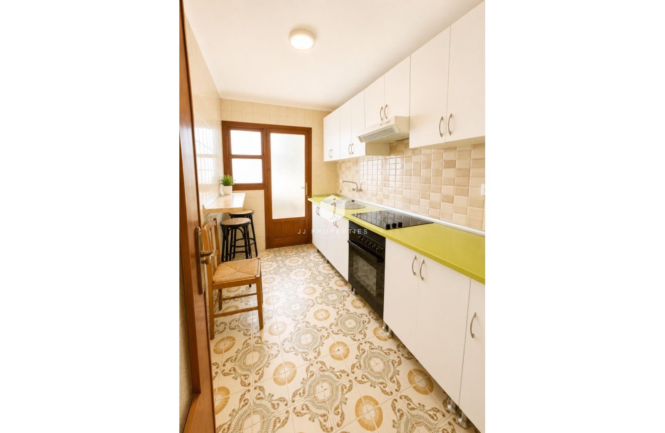 Resale - Apartment / flat -
Torrevieja - Playa del Cura