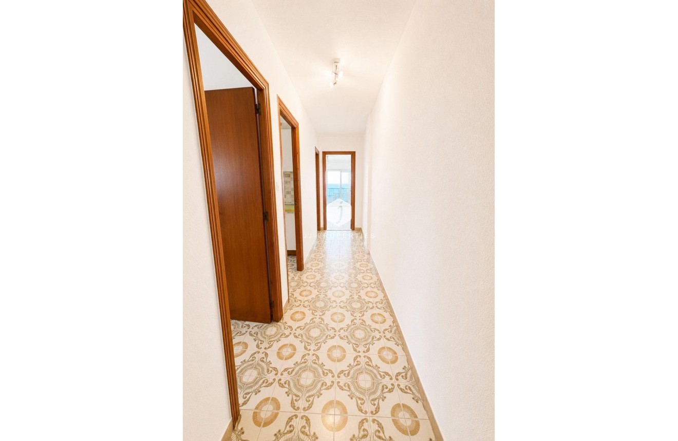 Resale - Apartment / flat -
Torrevieja - Playa del Cura
