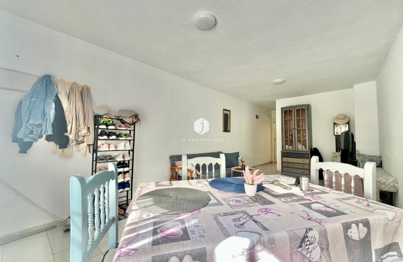 Aus zweiter Hand - Wohnung -
Torrevieja - Playa de los Locos