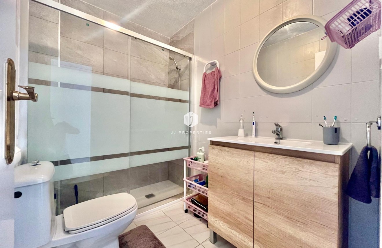 Aus zweiter Hand - Wohnung -
Torrevieja - Playa de los Locos