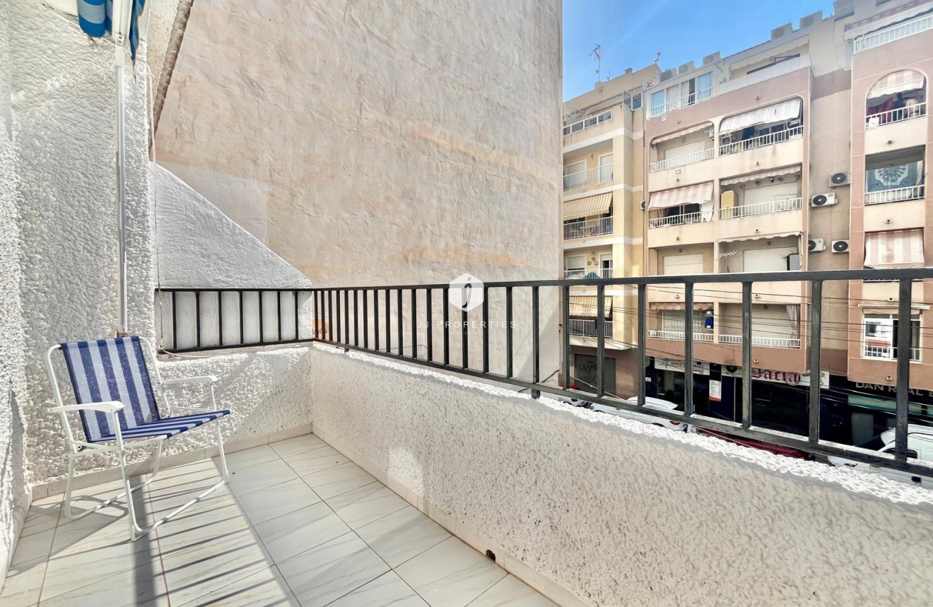 Aus zweiter Hand - Wohnung -
Torrevieja - Playa de los Locos