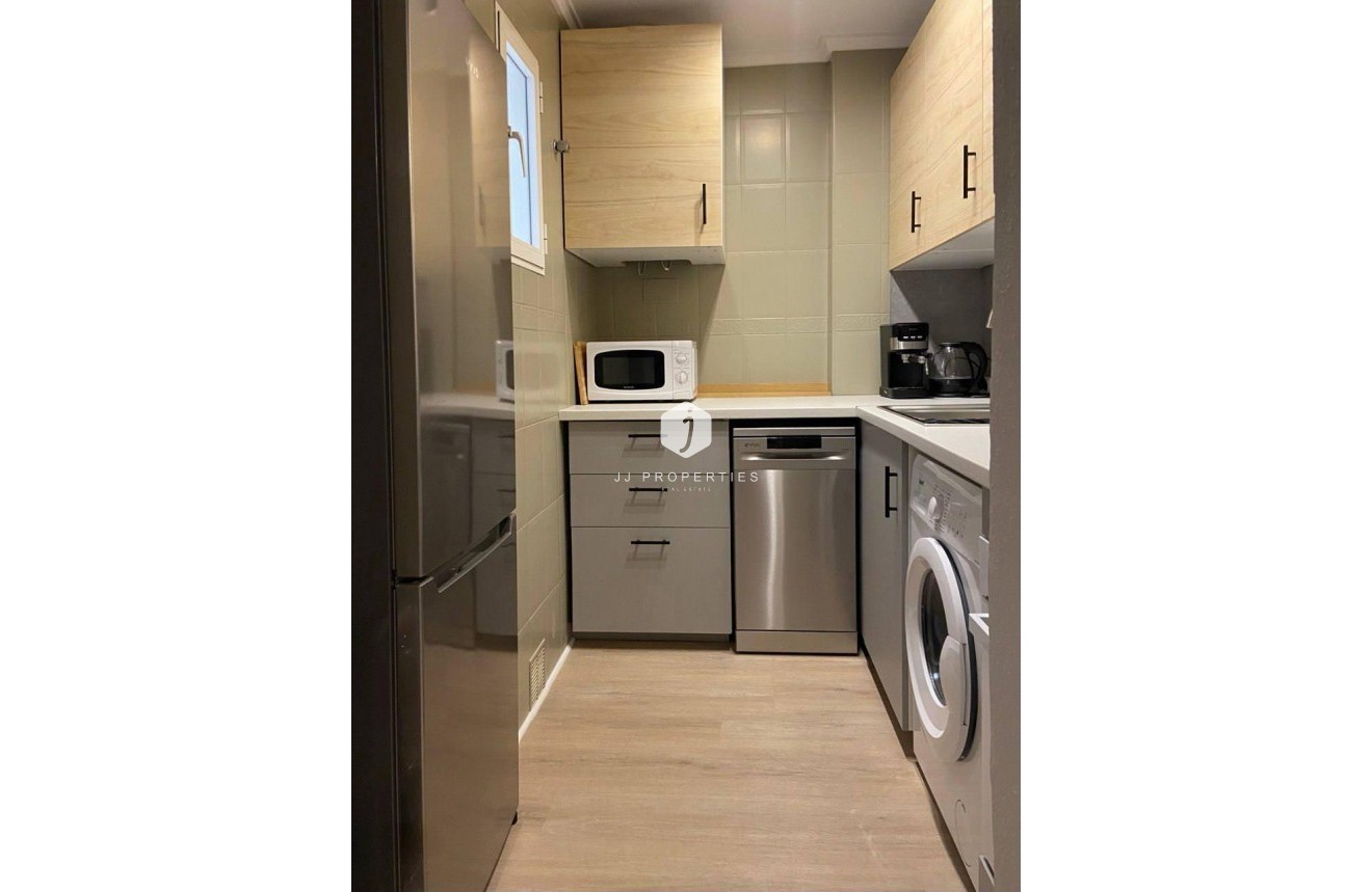 Tweedehands - Appartement / flat -
Torrevieja - Playa del Cura