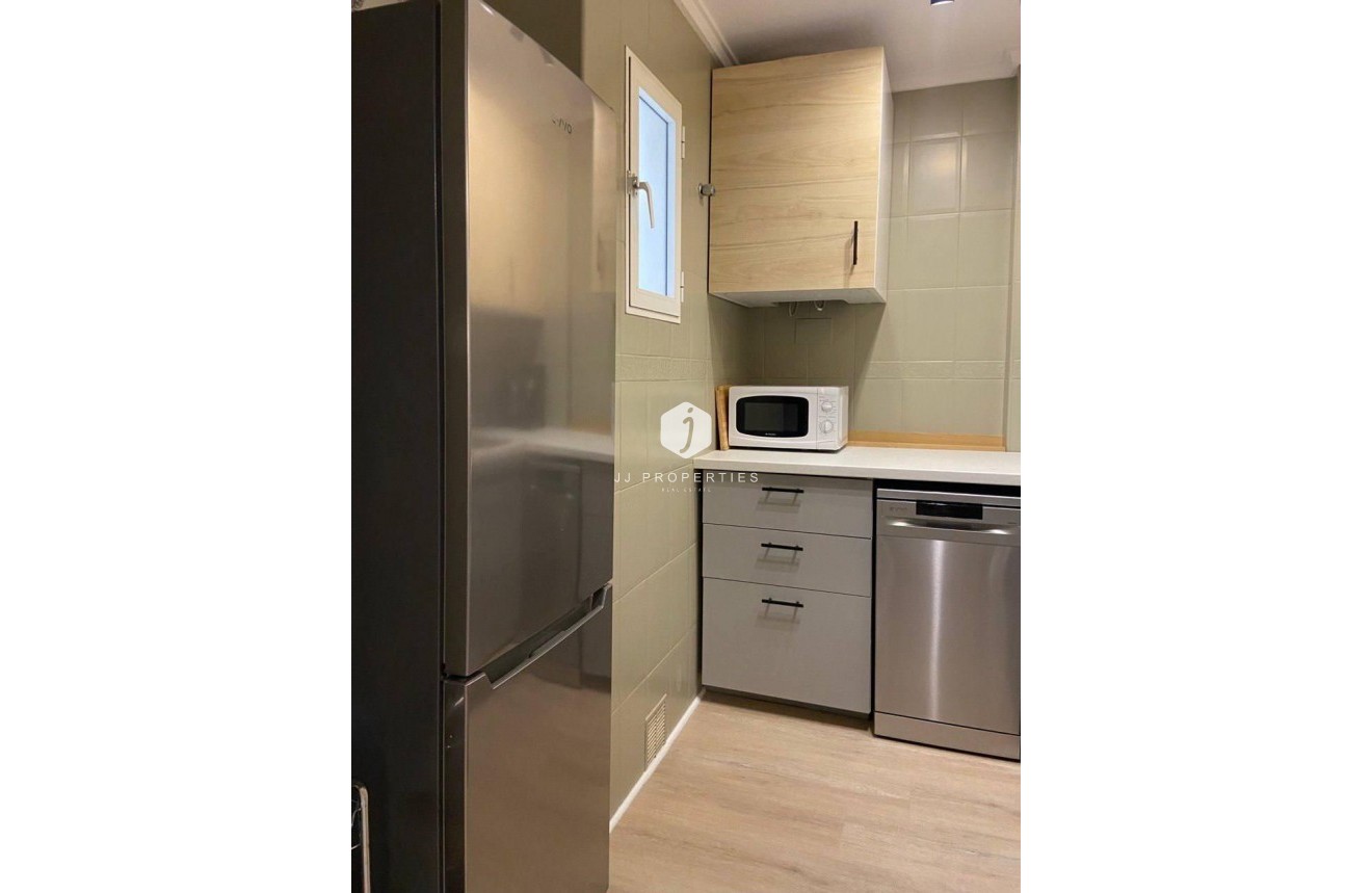 Tweedehands - Appartement / flat -
Torrevieja - Playa del Cura