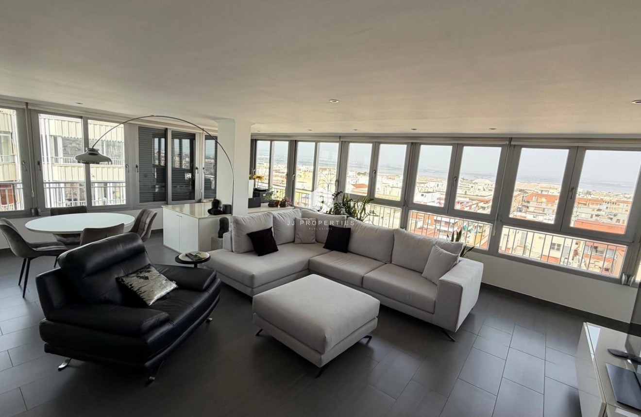 Aus zweiter Hand - Wohnung -
Torrevieja - Acequion